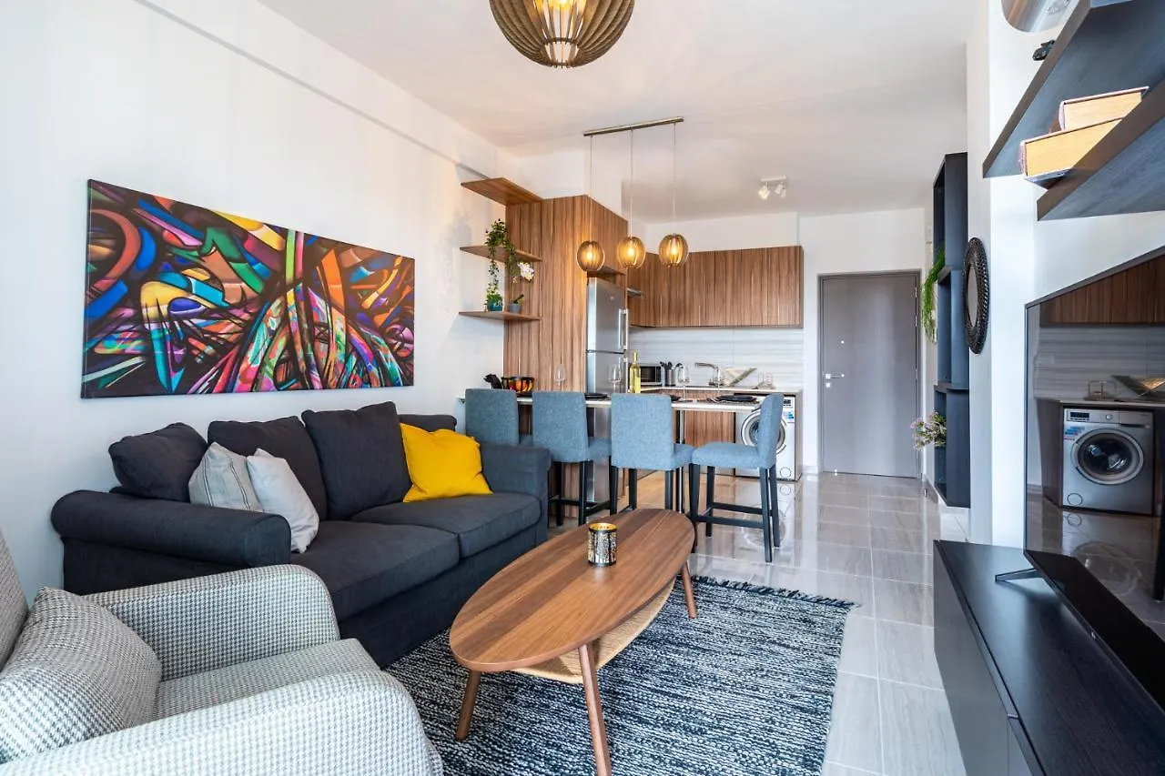 Sunshine 1-Bedroom Apartment In Larnaca 0*,  Kypr