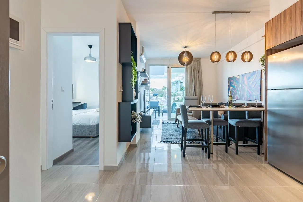 Sunshine 1-Bedroom Apartment In Larnaca Kypr