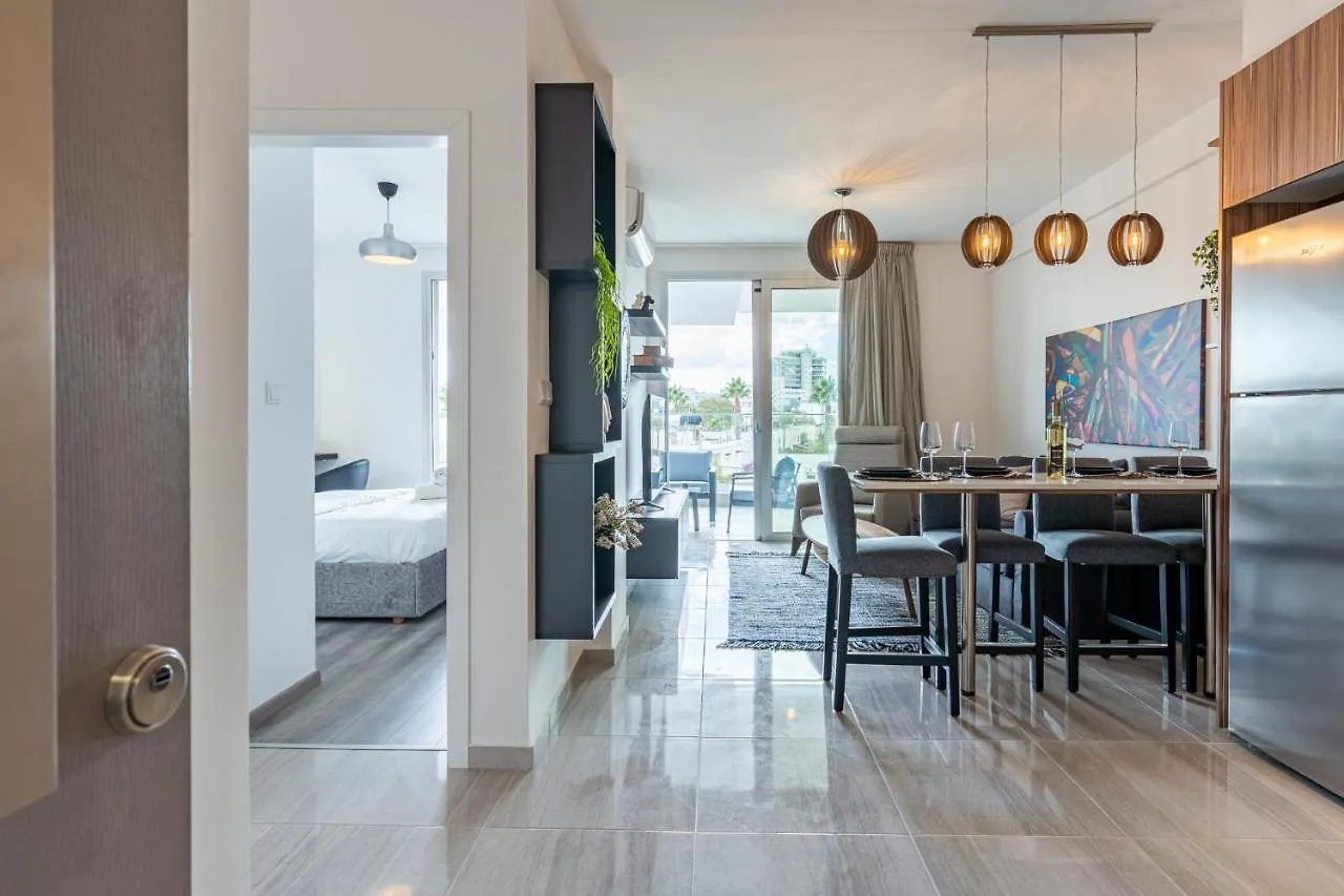 Sunshine 1-Bedroom Apartment In Larnaca